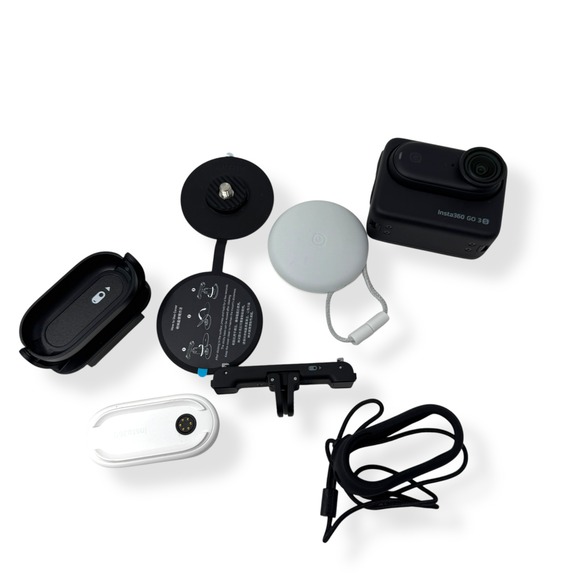 Insta360 GO 3S Ultimate Bundle Midnight Black 128GB - Picture 10 of 16